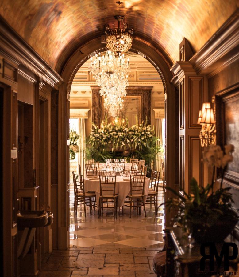 Kentucky Castle Hotell Versailles Exteriör bild